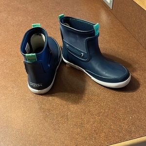 Sperry youth rain boots